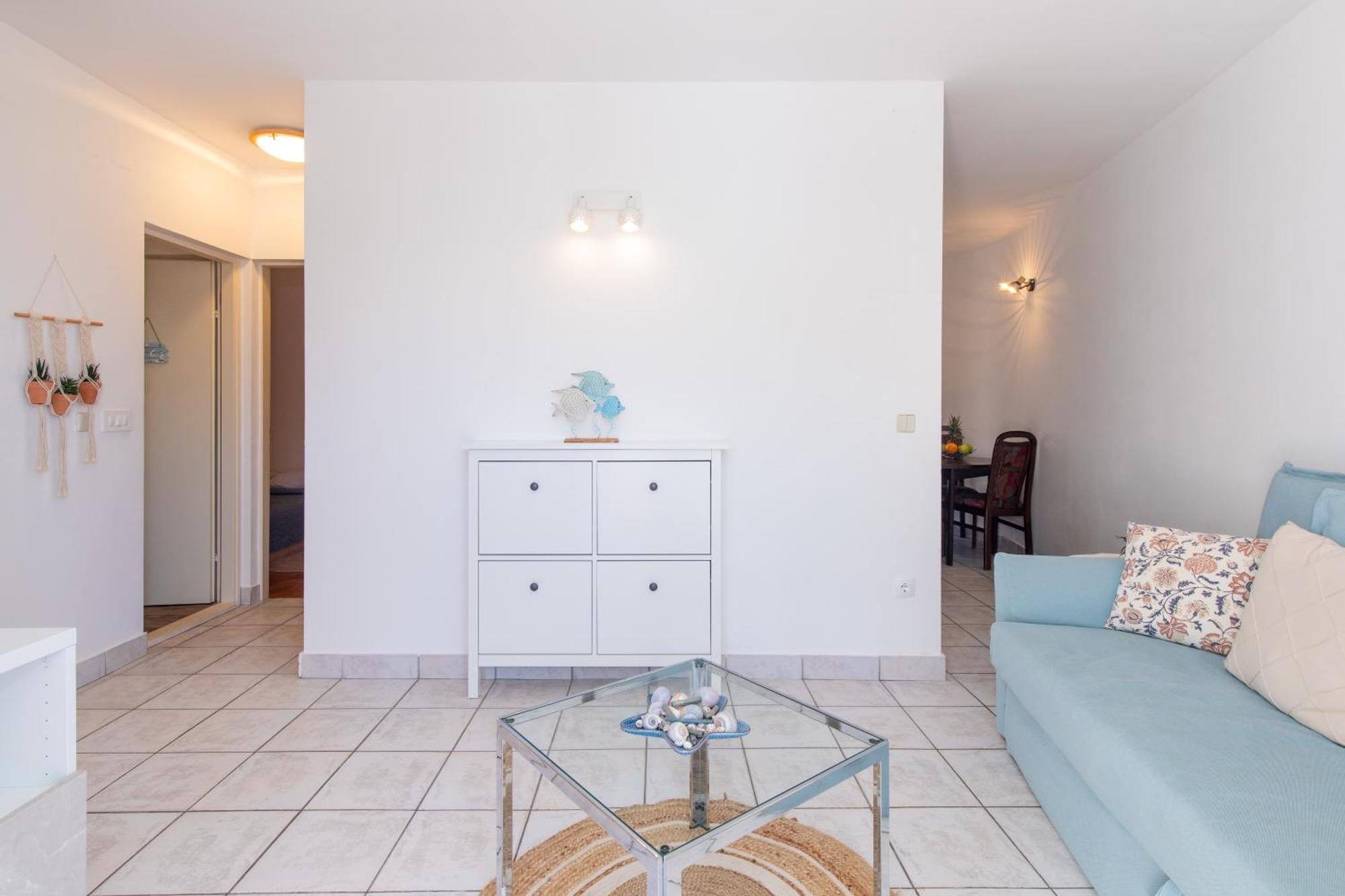 Apartment Laura Punat Bagian luar foto